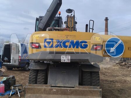 Техническое обслуживание экскаватора XCMG XE180WD - 2